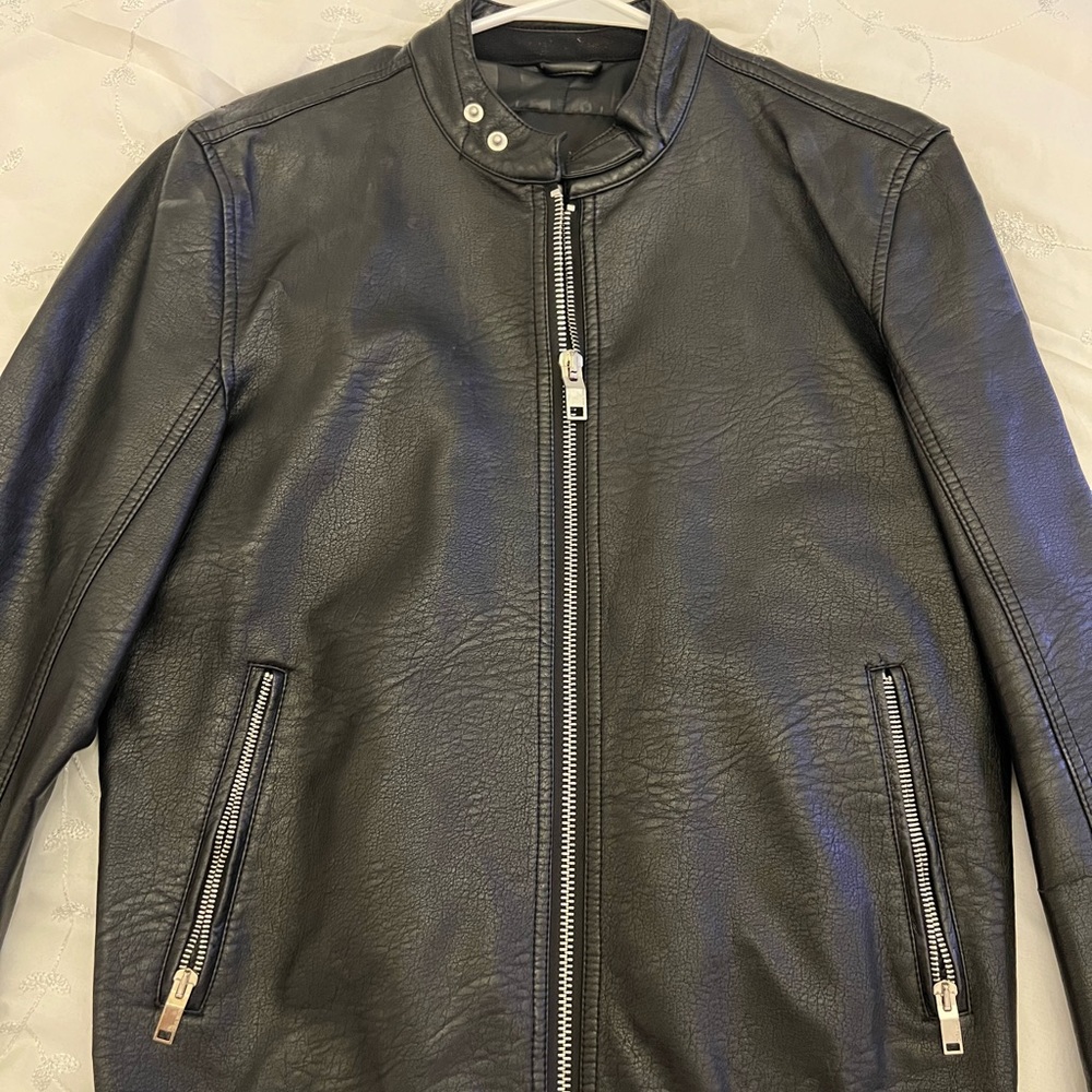 Zara men’s black faux leather jacket
